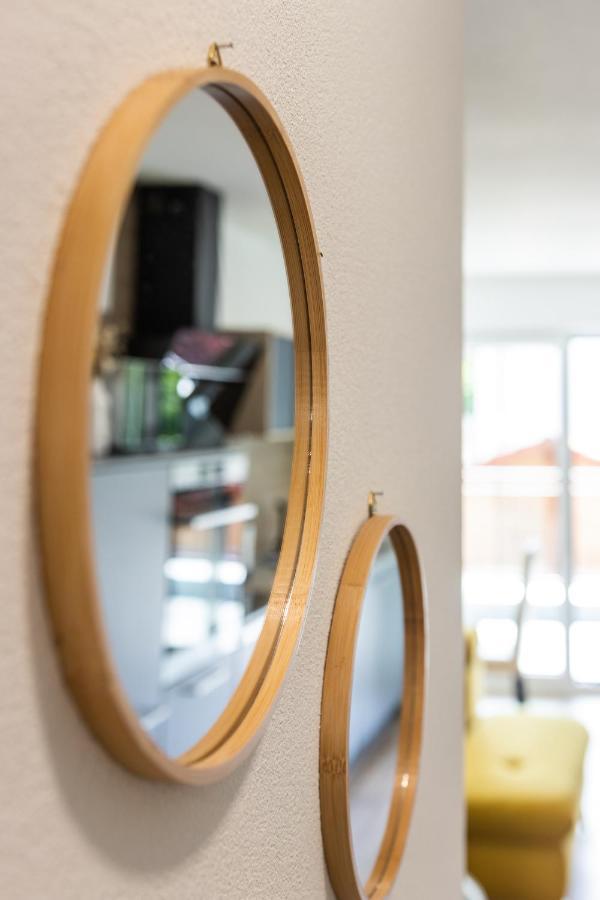 Unique: Zentrumsnahe 2 Zimmerwohnung In Villingen Mit Netflix 1 Og Exteriör bild