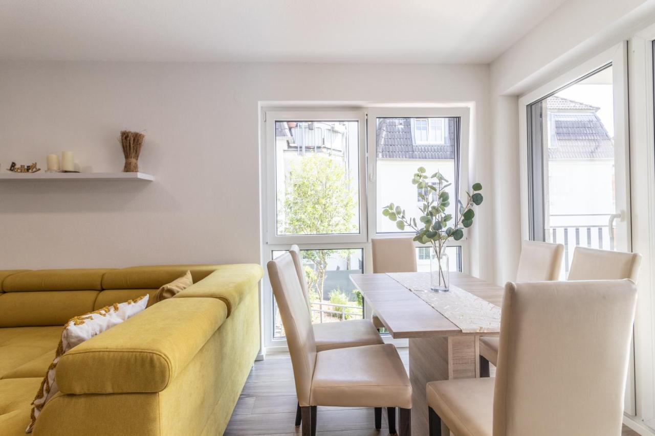 Unique: Zentrumsnahe 2 Zimmerwohnung In Villingen Mit Netflix 1 Og Exteriör bild